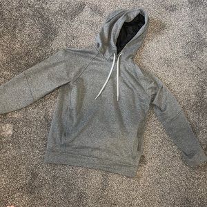 XS men’s lulu sweater, fits women’s size 4